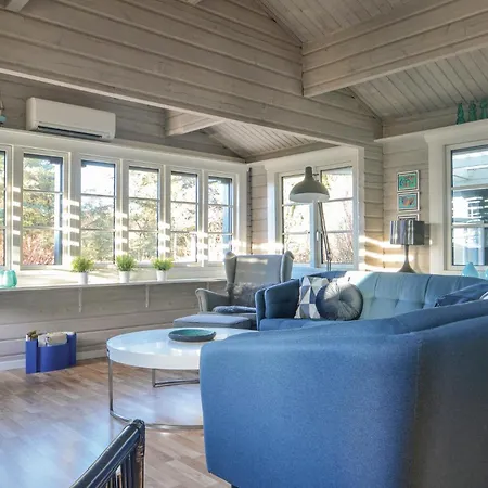 Gorgeous Home In Hjorring With Sauna *